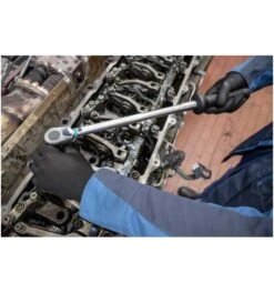 Hazet Drehmoment-Schlüssel, Nm Min-max: 40 - 200 Nm, Toleranz: 2%, Vierkant Massiv 12,5 Mm (1/2"), Art.Nr. 6122-1CT -Heimwerkzeuge hazet drehmoment schluessel 1472186 czm