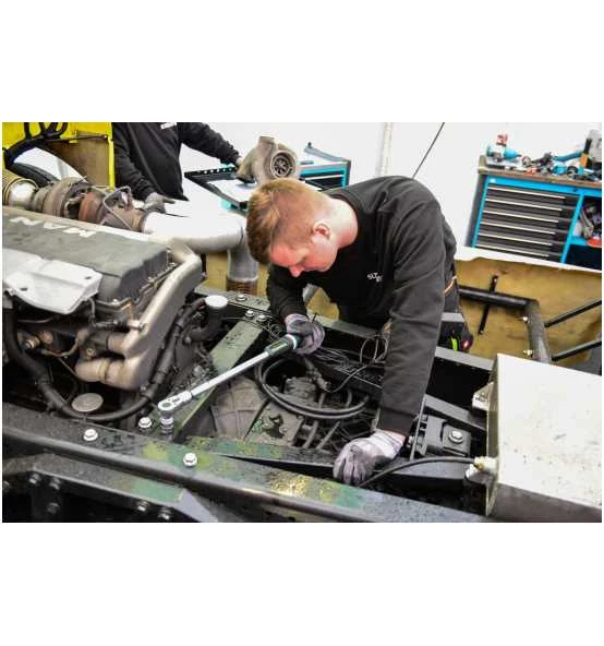 Hazet Elektronischer Drehmoment-/Drehwinkel-Schlüssel, 40 - 400 Nm, 30 - 300 Lbf.ft, Toleranz: 1%, 14 X 18 Mm, Einsteck-Vierkant 2 Hazet Elektronischer Drehmoment-/Drehwinkel-Schlüssel, 40 - 400 Nm, 30 - 300 Lbf.ft, Toleranz: 1%, 14 X 18 Mm, Einsteck-Vierkant – Bild 2