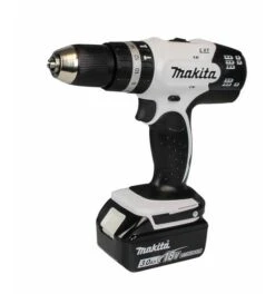 Makita Akku-Schlagbohrschrauber 18V In Weiß / 3,0 Ah, 2 Akkus + Ladegerät Im Transportkoffer